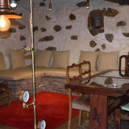 Μικρή Πέτρινη Μεζονέτα 2 Villa Lílaia Екстериор снимка