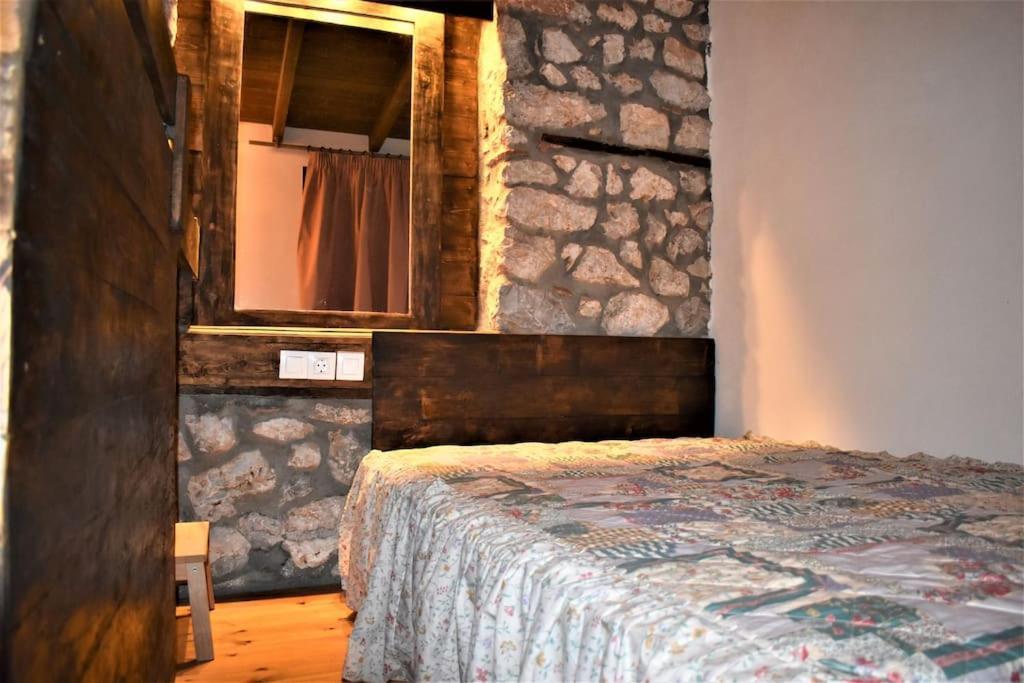 Μικρή Πέτρινη Μεζονέτα 2 Villa Lílaia Екстериор снимка