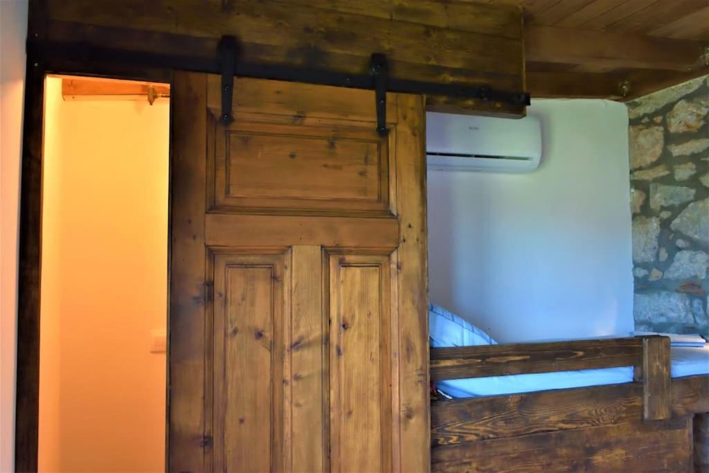Μικρή Πέτρινη Μεζονέτα 2 Villa Lílaia Екстериор снимка