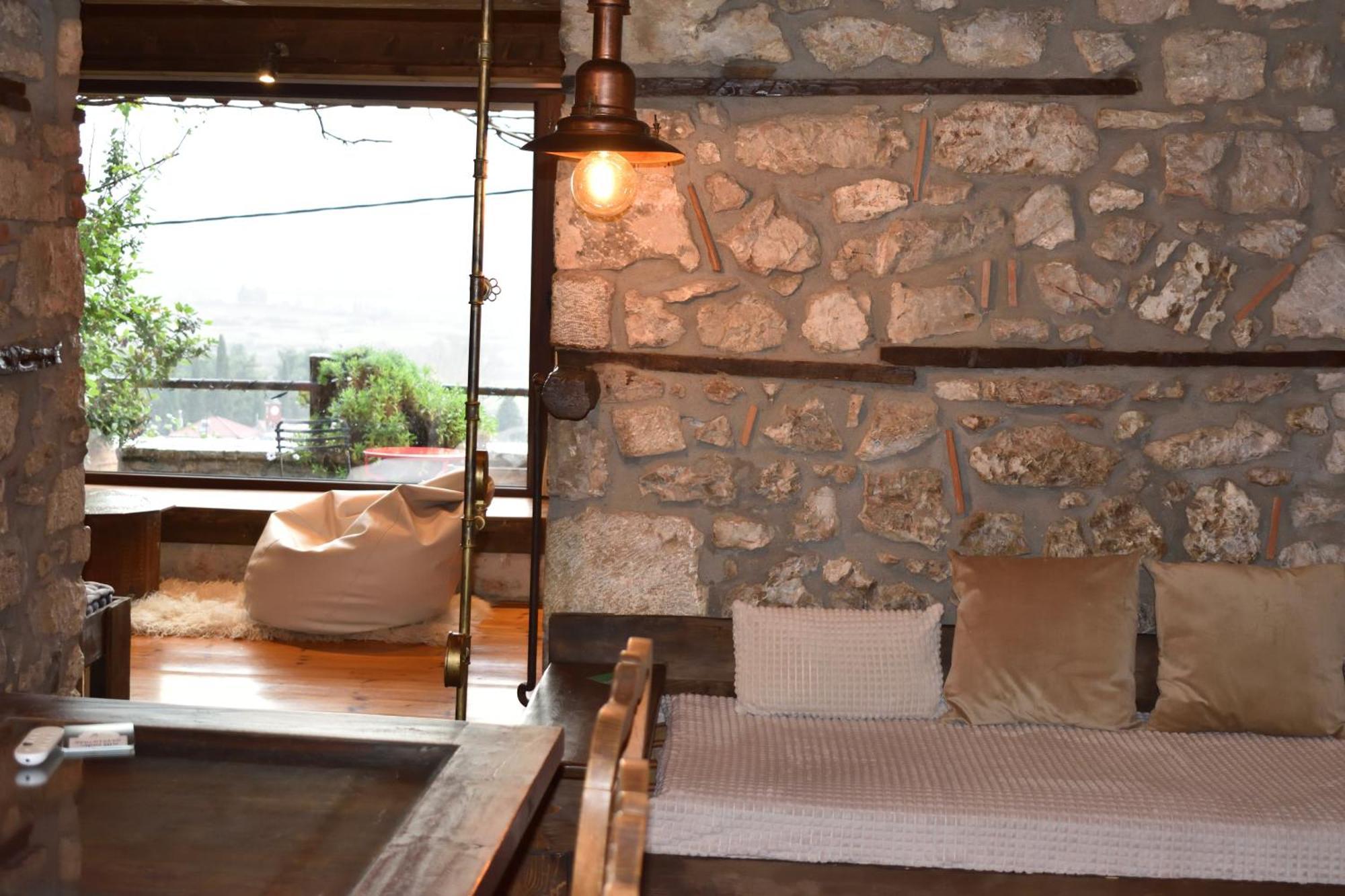 Μικρή Πέτρινη Μεζονέτα 2 Villa Lílaia Екстериор снимка